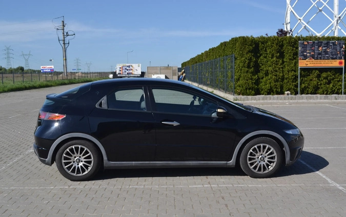 Honda Civic cena 22000 przebieg: 235000, rok produkcji 2008 z Radomsko małe 92